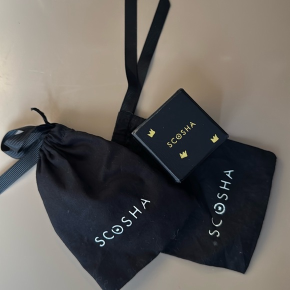 Scocha ring box and two drawstring bags - Picture 2 of 8